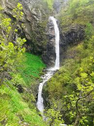 Ovcharchenski Waterfall